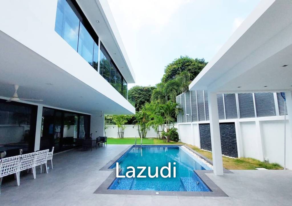 5 Bed 5 Bath 700 SQ.M. D-Sign Villas