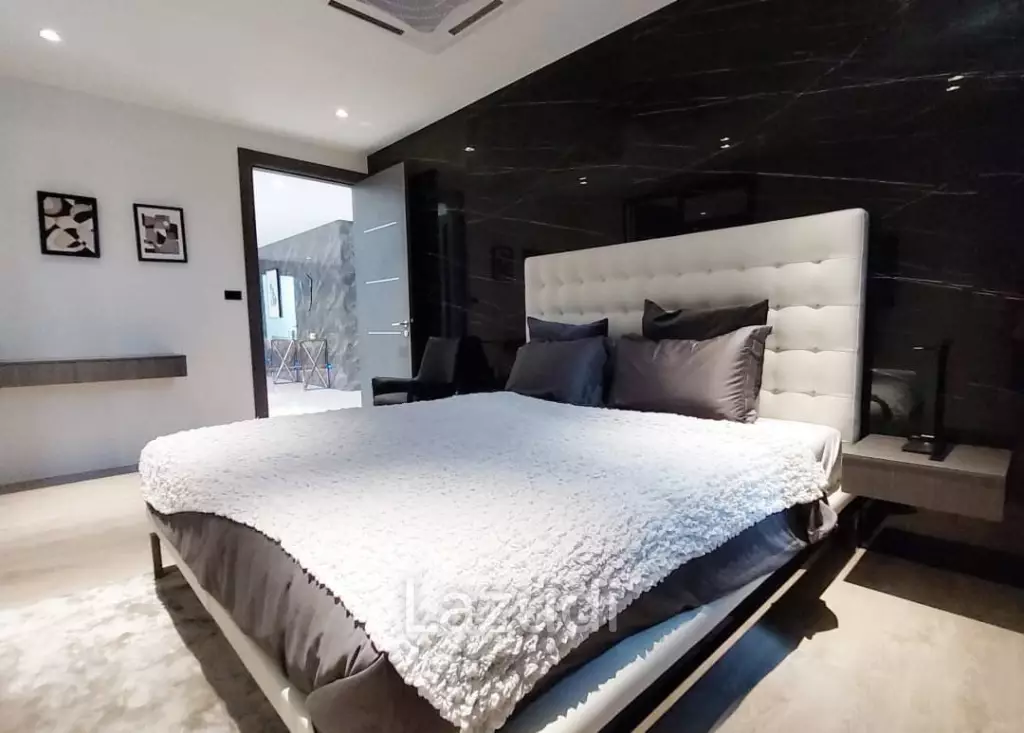 5 Bed 5 Bath 700 SQ.M. D-Sign Villas
