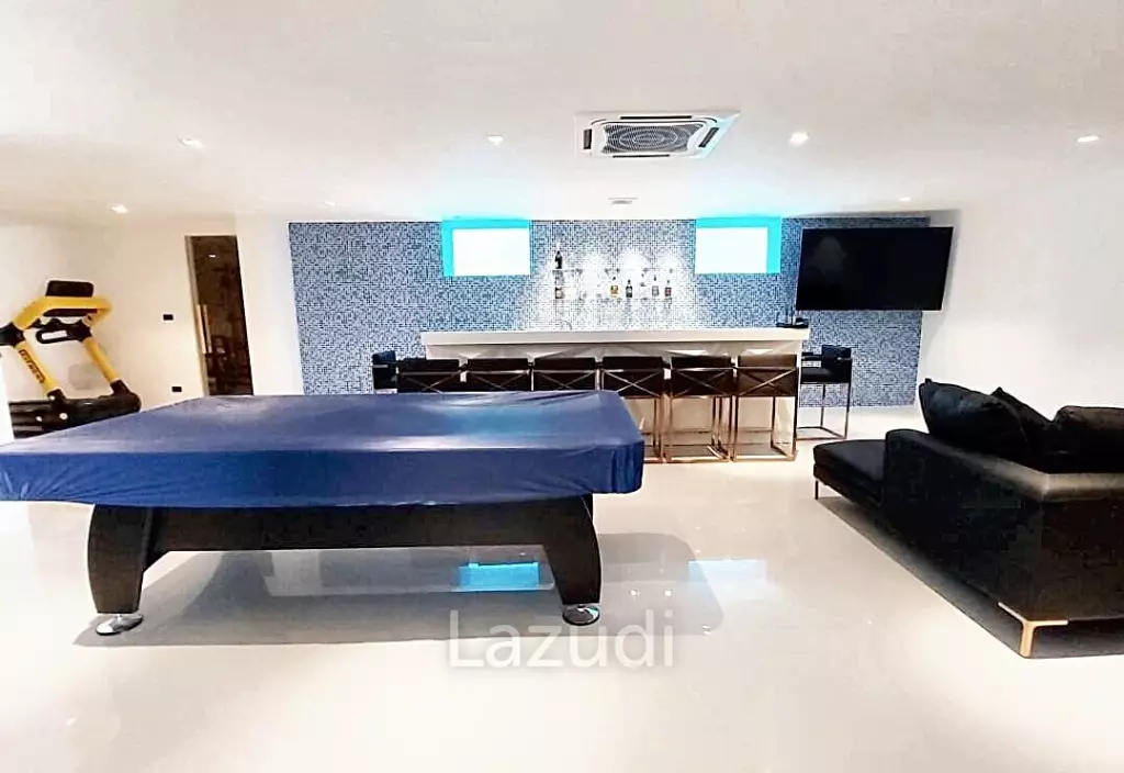 5 Bed 5 Bath 700 SQ.M. D-Sign Villas