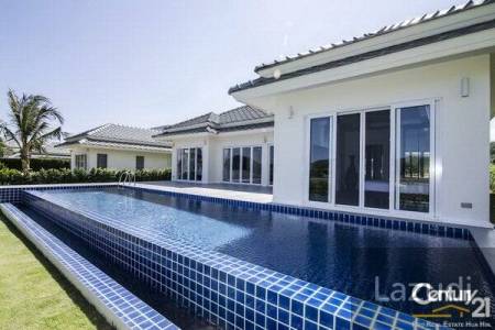 Beautiful 3 Bed Pool Villa on the famous Black Mountain Golf Course