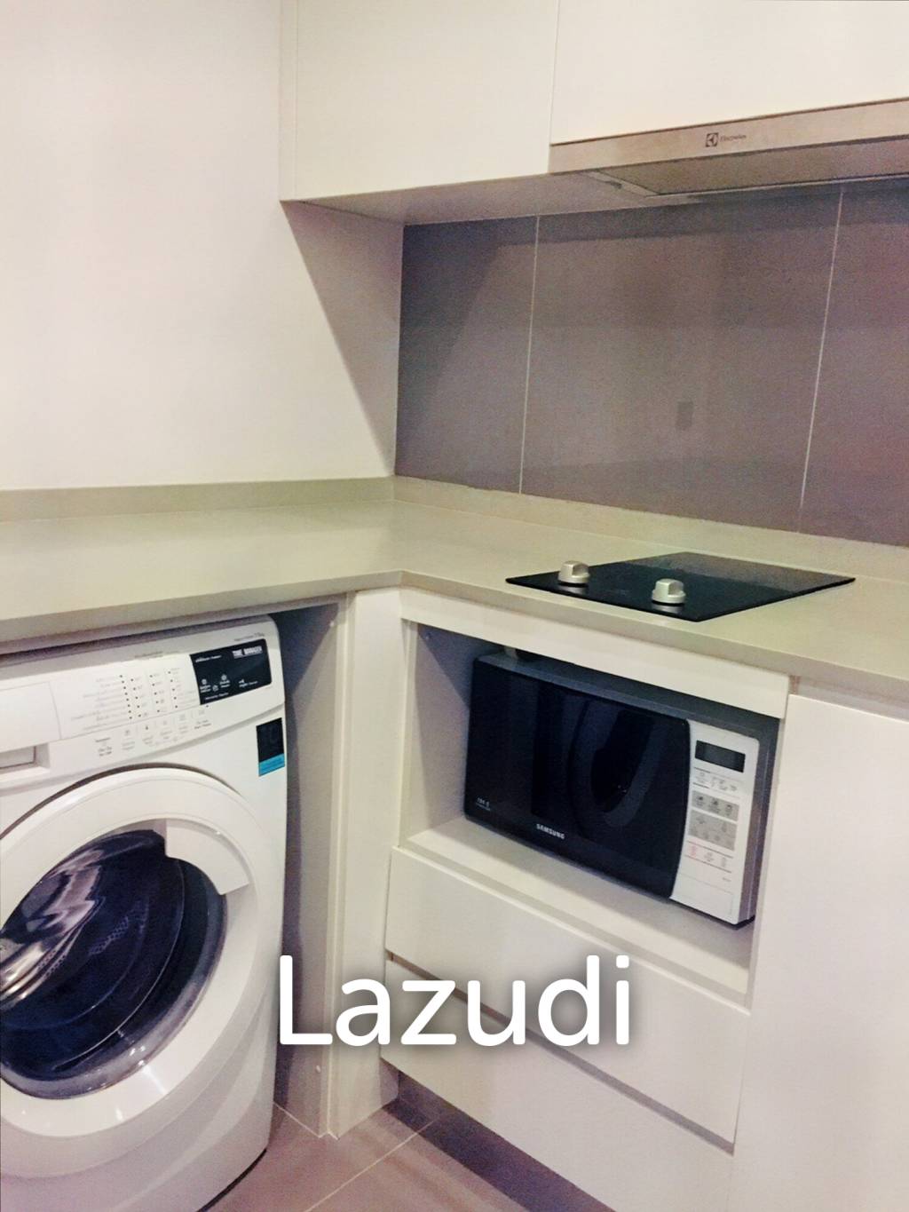 1 Bed 1 Bath 28 SQ.M at M Thonglor 10
