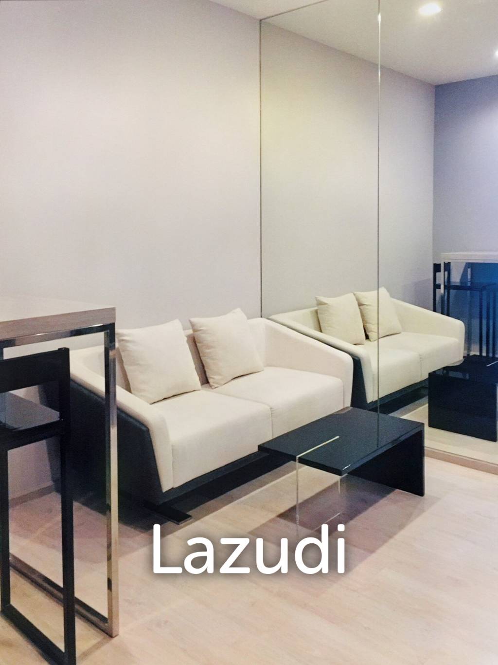 1 Bed 1 Bath 28 SQ.M at M Thonglor 10