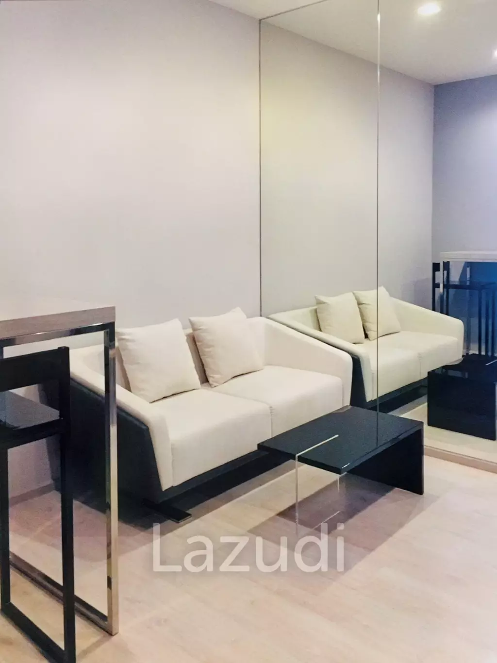 1 Bed 1 Bath 28 SQ.M at M Thonglor 10
