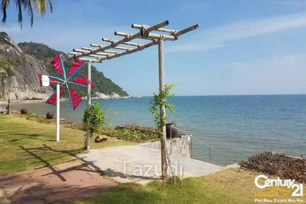 1 Bed Beachfront Condo
