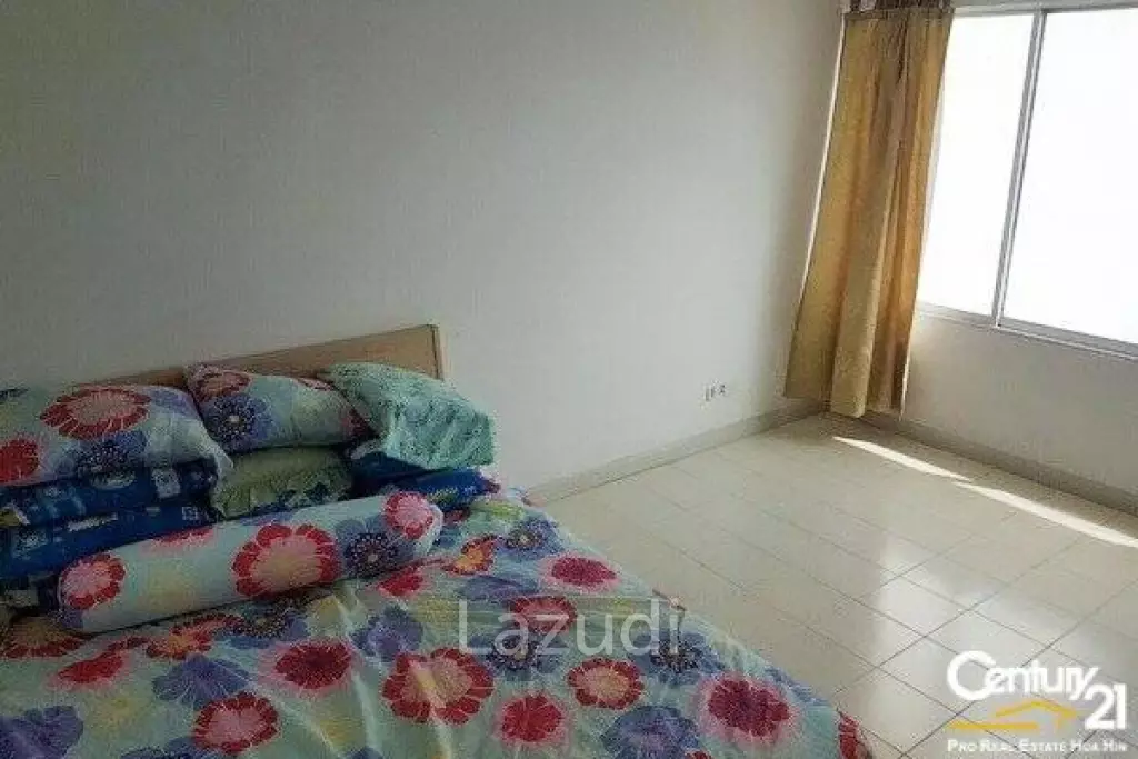 1 Bed Beachfront Condo