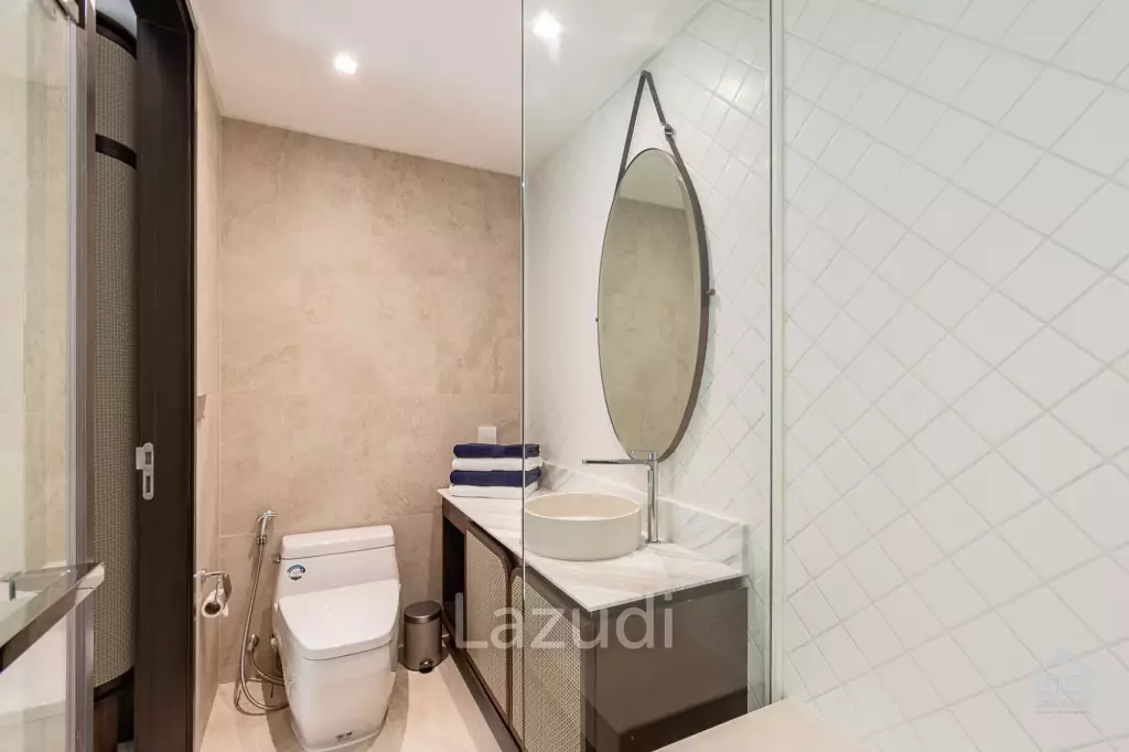 INTERCONTINENTAL RESIDENCES :  Luxury 2 Bed  Pool Access Beachfront condo