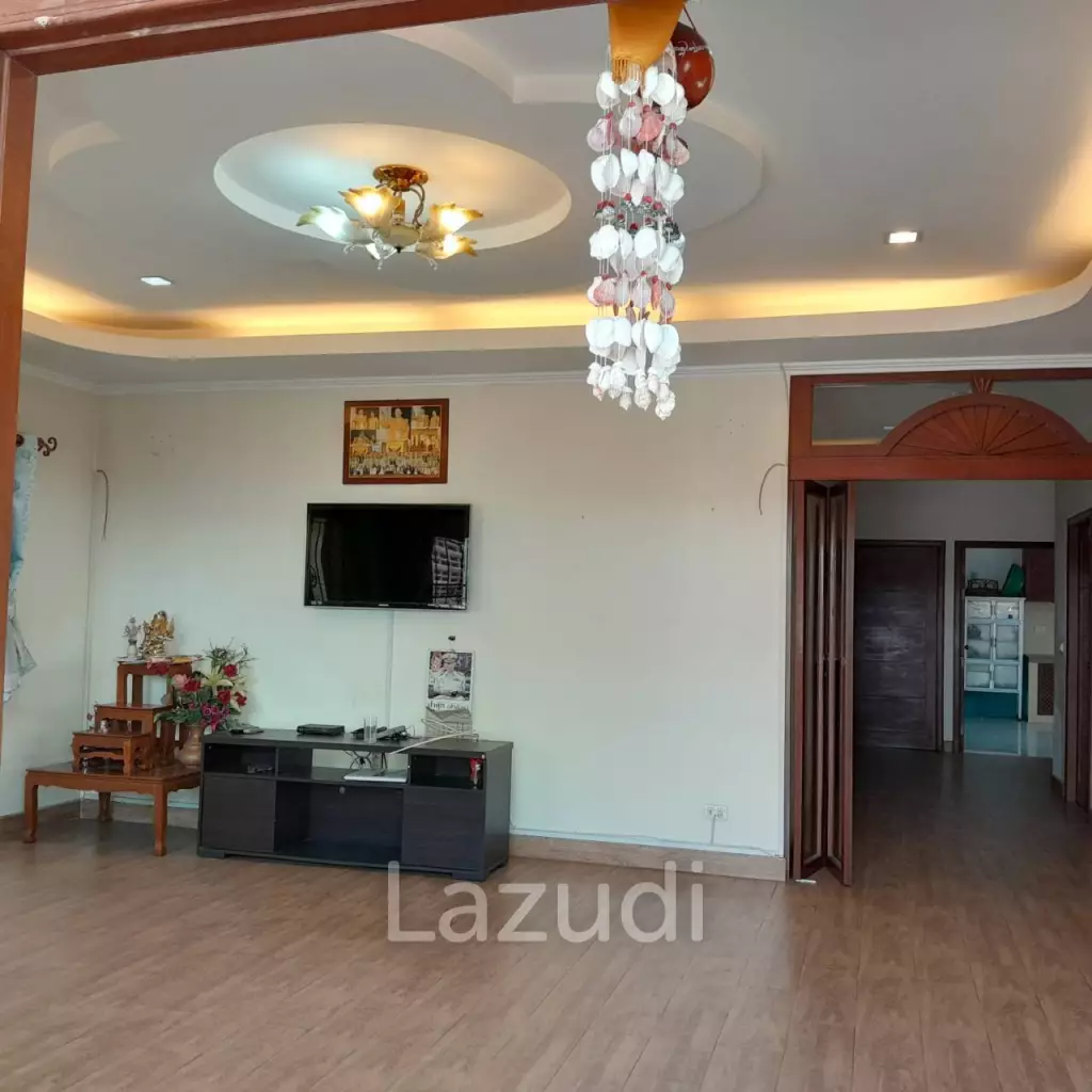 3 Bedrooms 3 Bathrooms 248 SQ.M House Corner Unit Soi Paniend Charg.