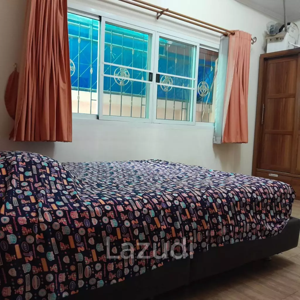 3 Bedrooms 3 Bathrooms 248 SQ.M House Corner Unit Soi Paniend Charg.