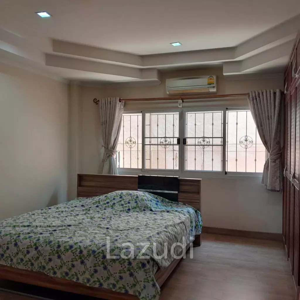 3 Bedrooms 3 Bathrooms 248 SQ.M House Corner Unit Soi Paniend Charg.