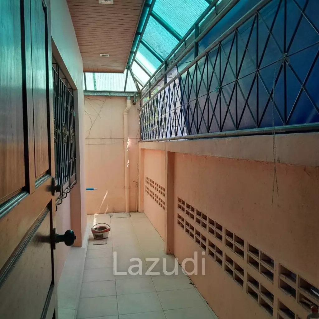 3 Bedrooms 3 Bathrooms 248 SQ.M House Corner Unit Soi Paniend Charg.