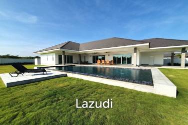 3 Bed 3 Bath Villa For Sale
