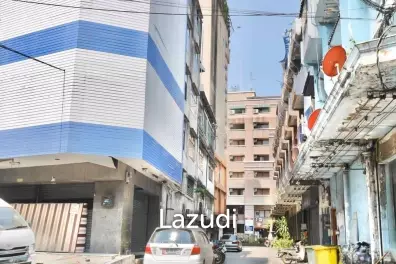 Bareshell Hotel Building in the Heart of Bang Na: Renovation Opportunity
