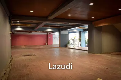Bareshell Hotel Building in the Heart of Bang Na: Renovation Opportunity
