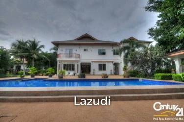 5 Bed 4 Bath Villa For Sale