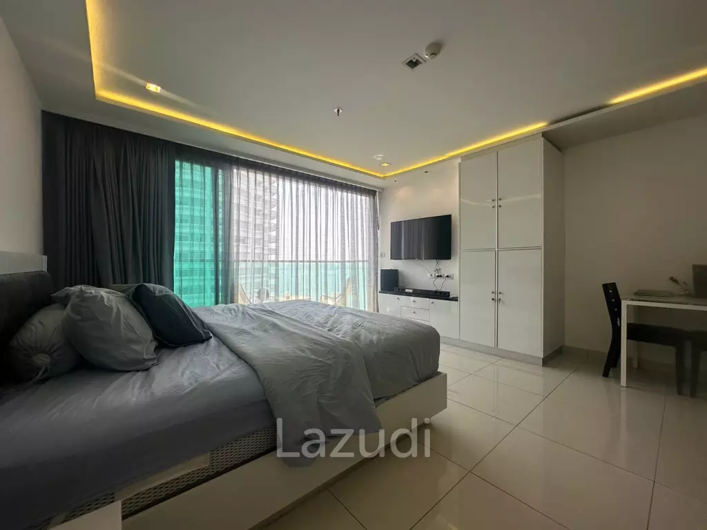 Studio 40 Sqm. Wongamat Tower Condominium