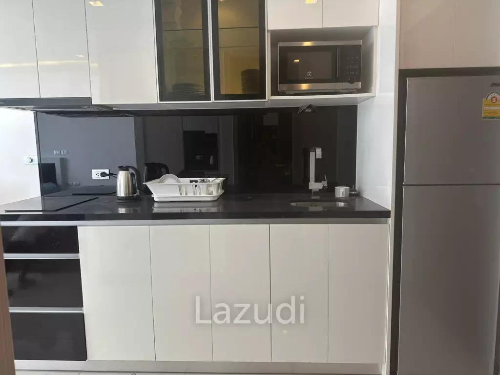 Studio 40 Sqm. Wongamat Tower Condominium