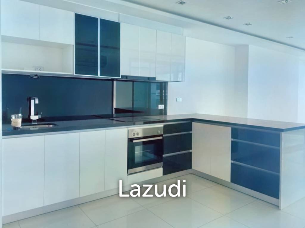 2 Bedrooms 2 Bathrooms 93 Sqm. Wongamat Tower.