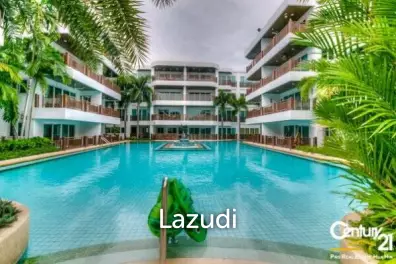 Large Studio Condo with Sea View