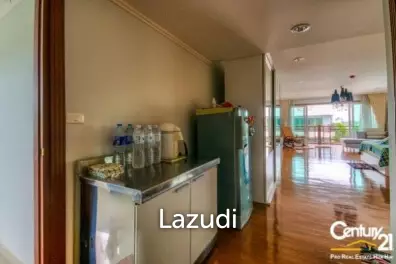 Large Studio Condo with Sea View