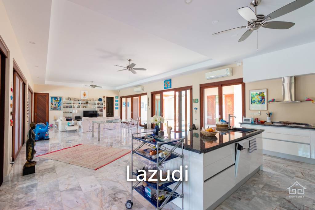 1,809 Sqm 3 Bed 4 Bath Villa For Sale