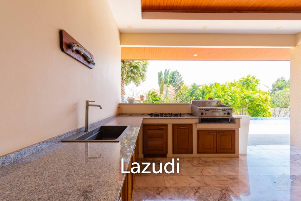 1,809 Sqm 3 Bed 4 Bath Villa For Sale