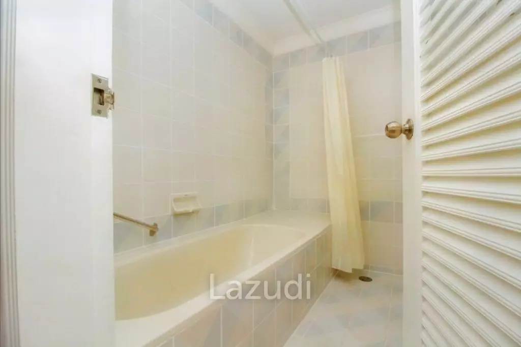 3 Bed 4,500 SQ.M Lakeside Villa 1 Residence