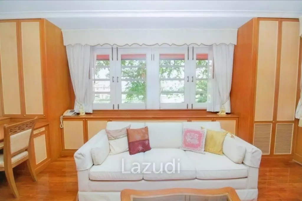 3 Bed 4,500 SQ.M Lakeside Villa 1 Residence