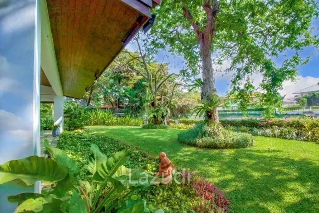 3 Bed 4,500 SQ.M Lakeside Villa 1 Residence