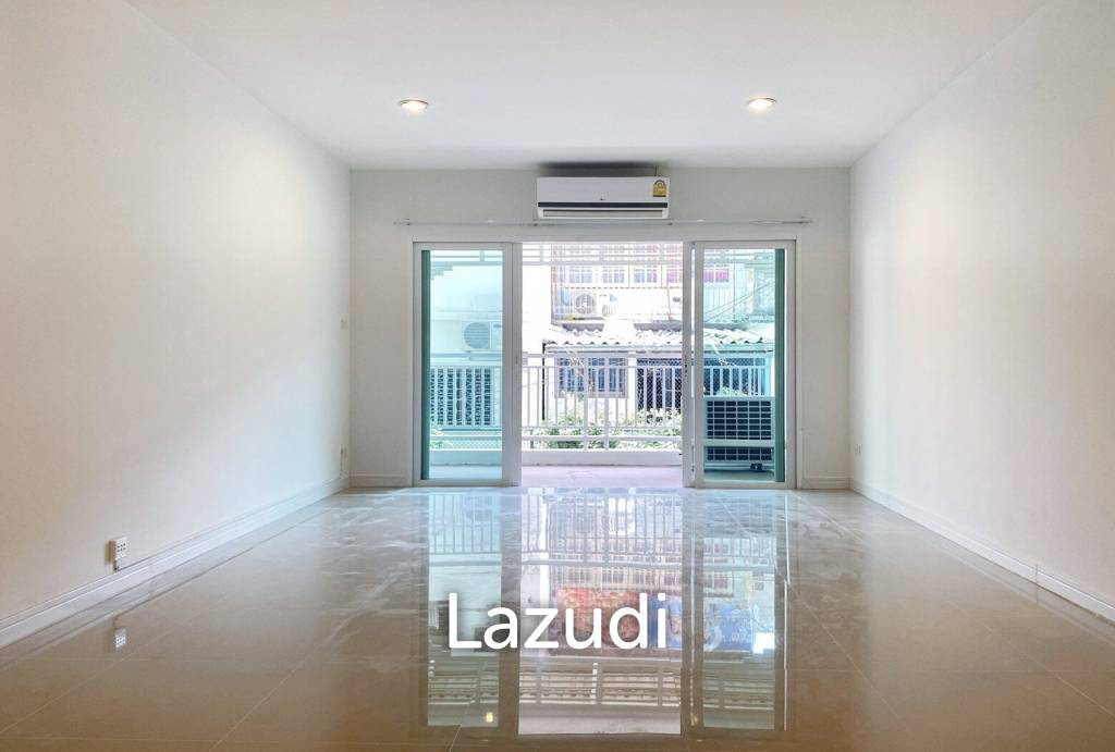 Baan Klang: 2 Bedroom Condo