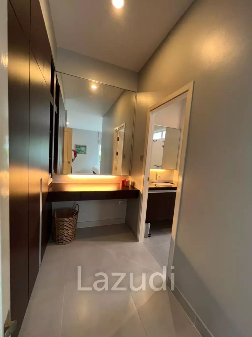 3 bedrooms 2 bathrooms 477 sqm. Panalee baana