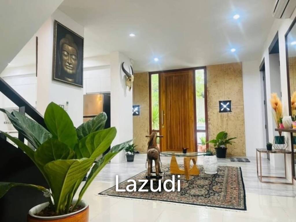 4 bedrooms 5 bathrooms 388 Sqm. Villa Jomtiean.