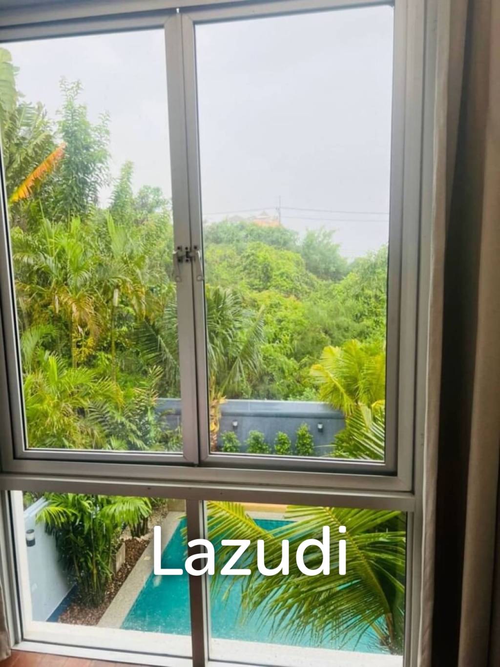 4 bedrooms 5 bathrooms 388 Sqm. Villa Jomtiean.