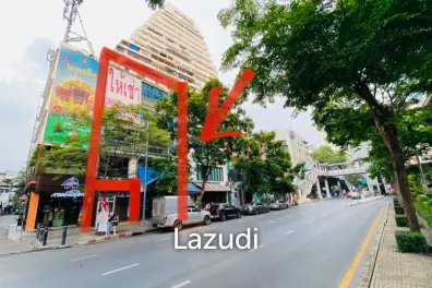 5-Storey Building with Roof Deck for Rent in Prime Location near BTS Chong Nonsi, Perfect for Restaurant or Cafe