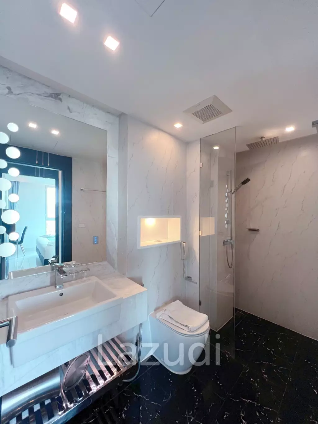 1 Bed 1 Bath 36.55 Sqm. Amari Residence Pattaya.
