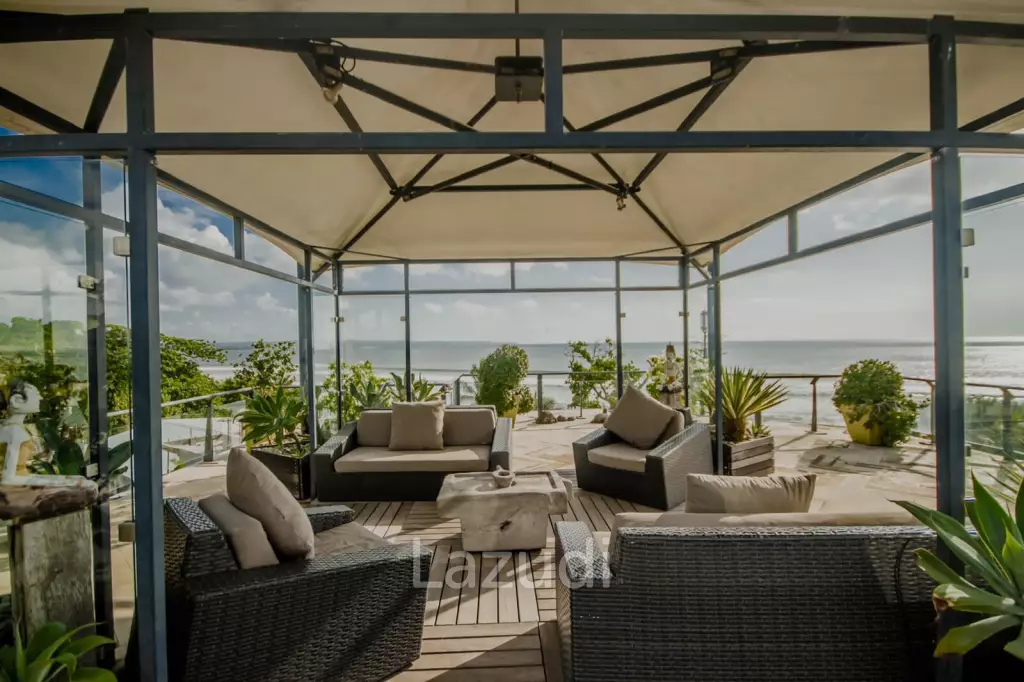 Ocean view Penthouse in Seminyak