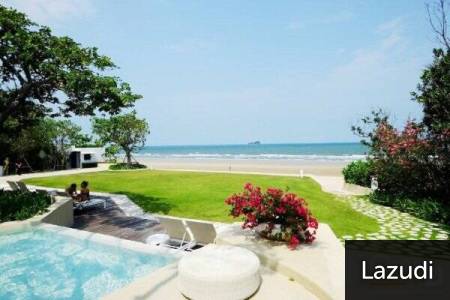 Beautiful 2 Bed Beachfront Condo