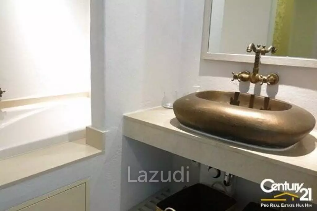 2 Bed Beachfront Condo