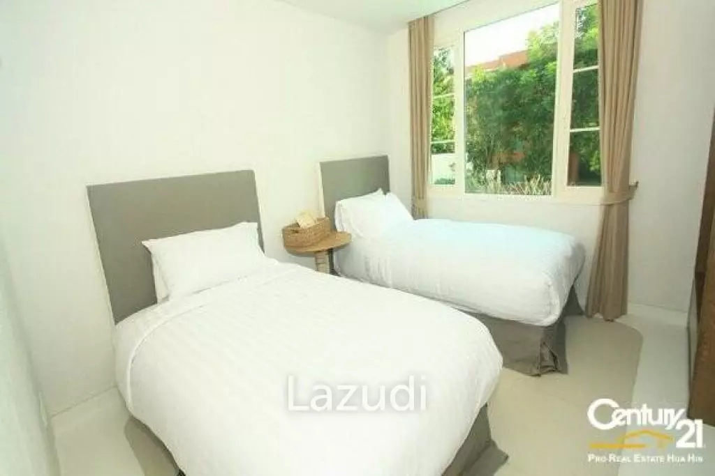Nice 2 Bed Beachfront Condo