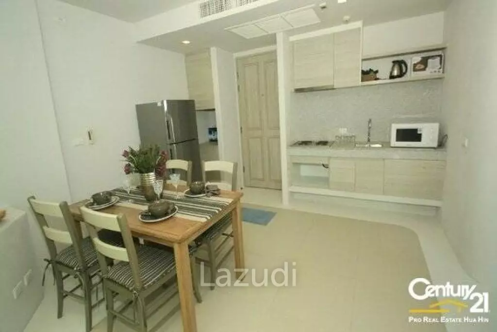Nice 2 Bed Beachfront Condo