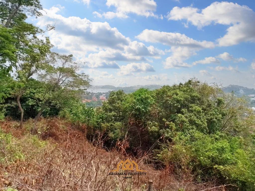 Sea view land plot at Plai Laem Soi 8