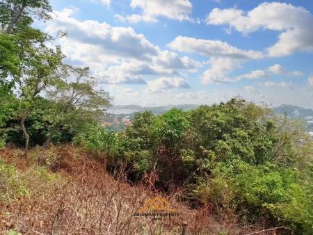 Sea view land plot at Plai Laem Soi 8