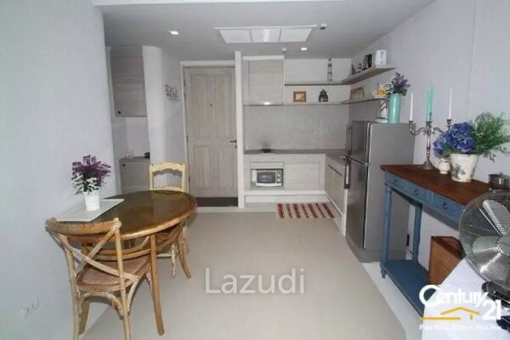 1 Bed Beachfront Condo