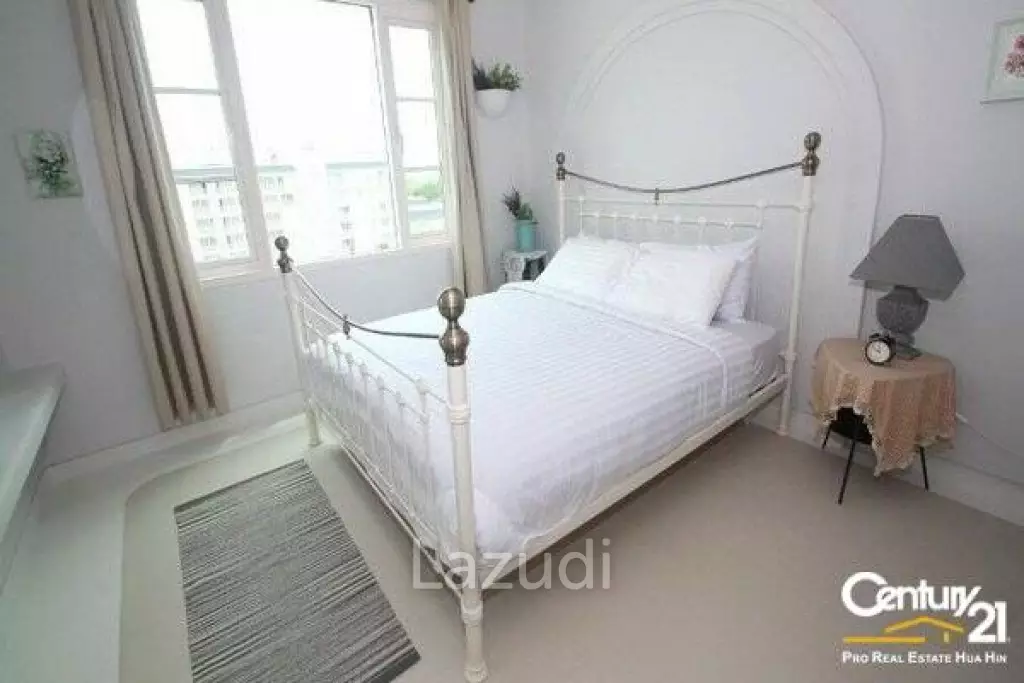 1 Bed Beachfront Condo