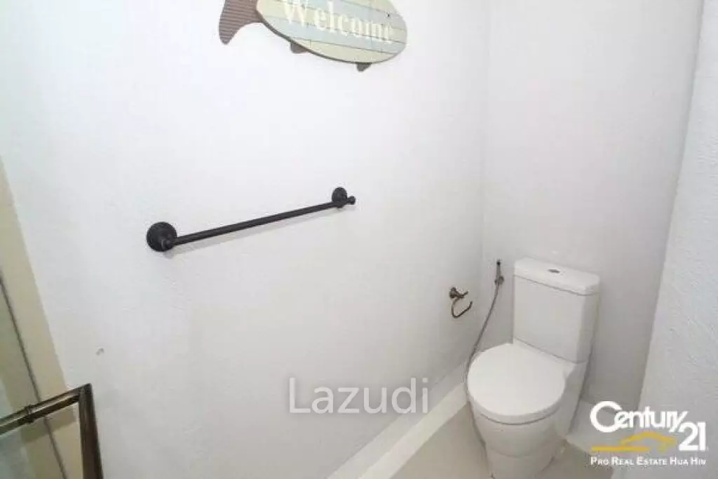 1 Bed Beachfront Condo