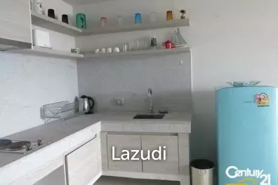 Beautiful 1 Bed Beachfront Condo