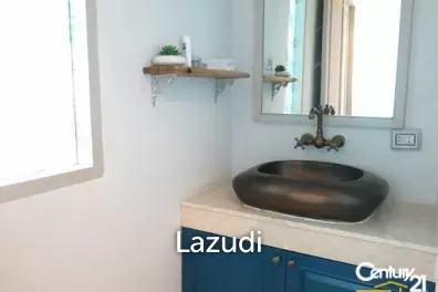 Beautiful 1 Bed Beachfront Condo