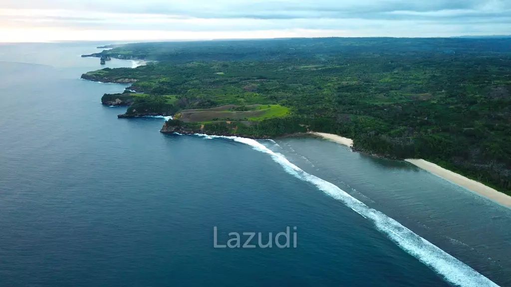 Beachfront land In Sumba