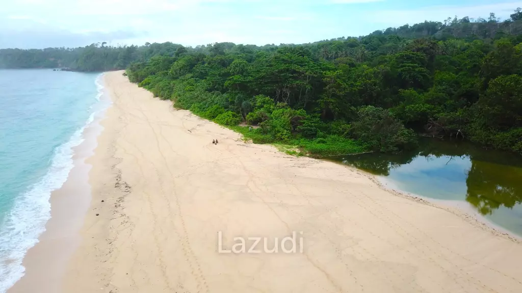 Beachfront land In Sumba