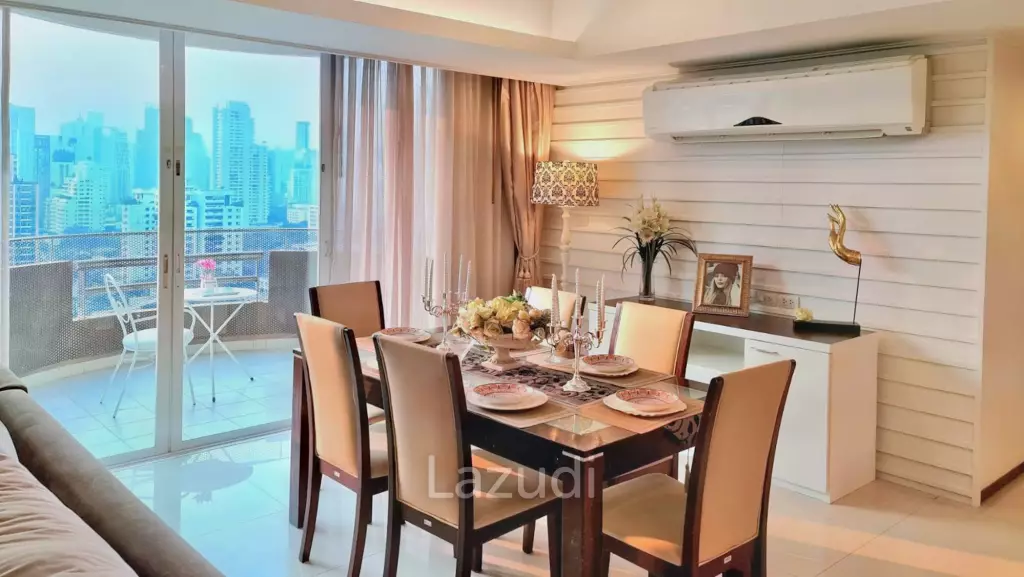 3 Bed 3 Bath 289 SQ.M Piyathip Place