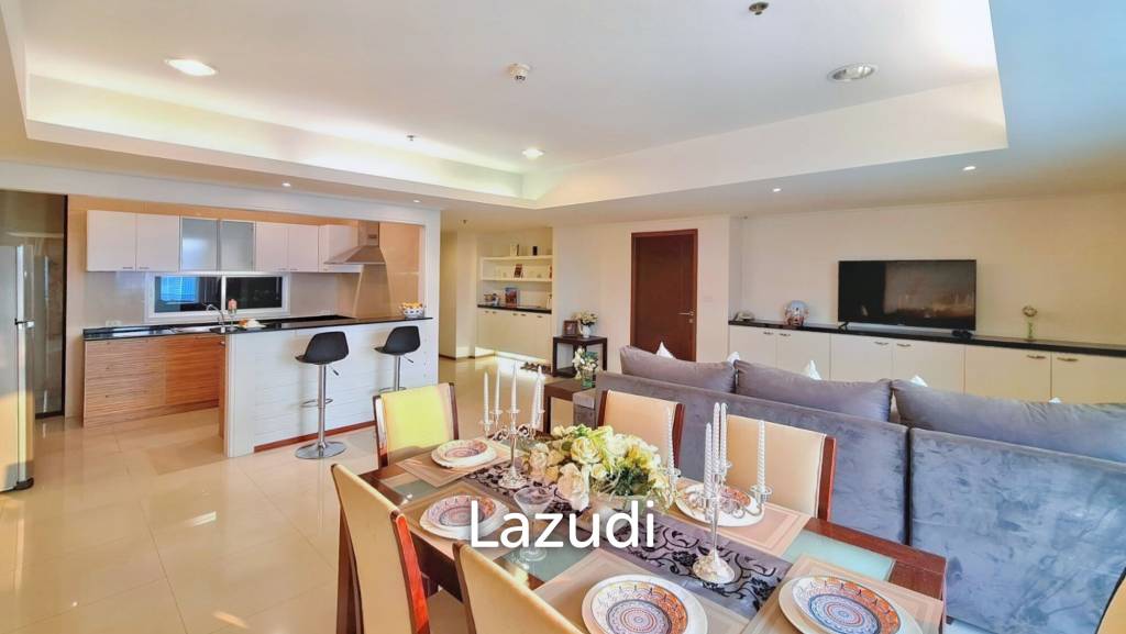 3 Bed 3 Bath 289 SQ.M Piyathip Place